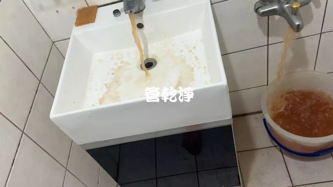 龍頭一撥就有胡蘿蔔汁.. 宜蘭 五結 清水路 洗水管